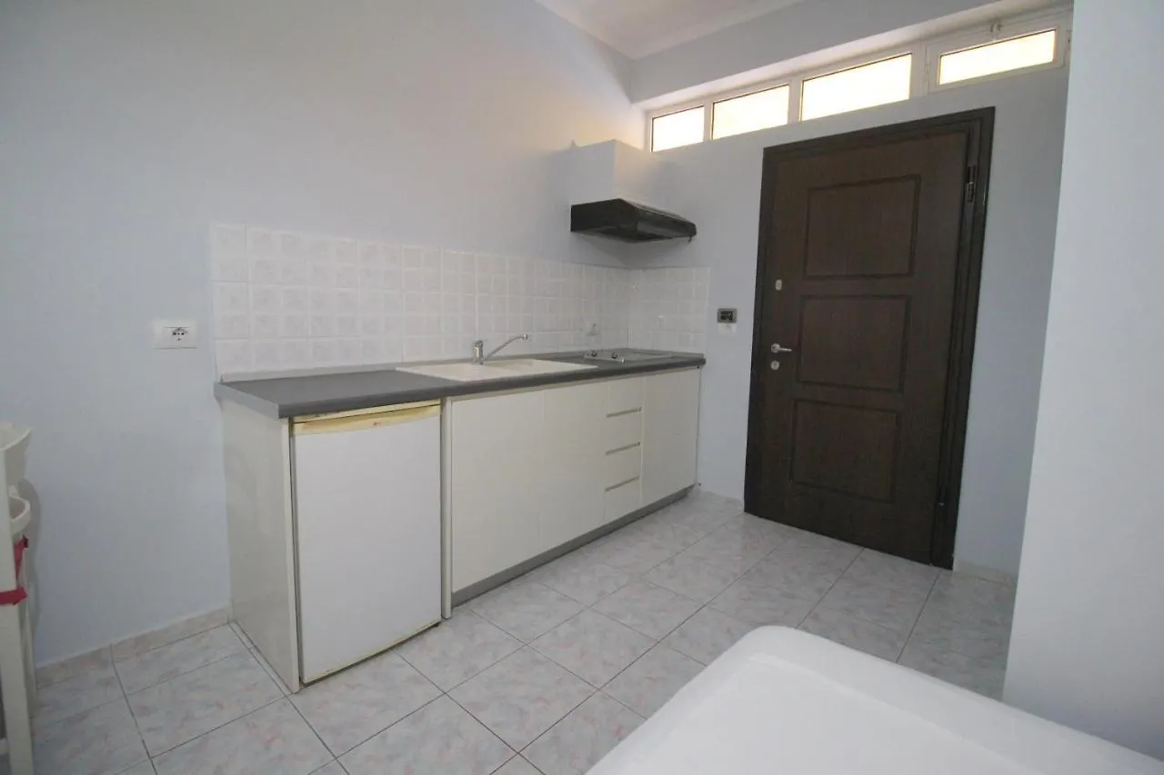 Murati Suites Σαράντα Ξενοδοχείο